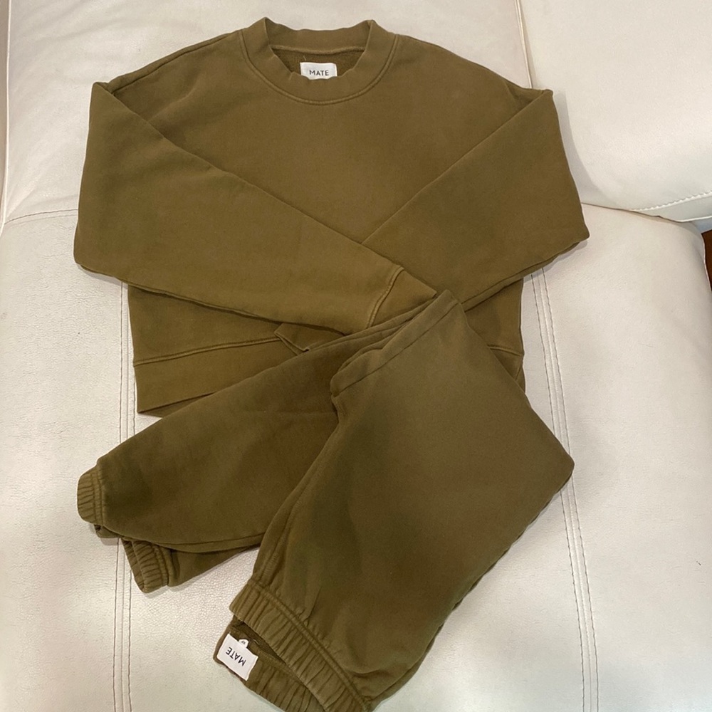 MATE the Label Fleece Crop Sweatshirt and Sweatpants